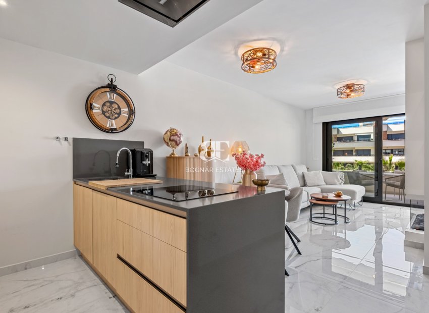 Herverkoop - apartment -
Orihuela Costa - Los Altos