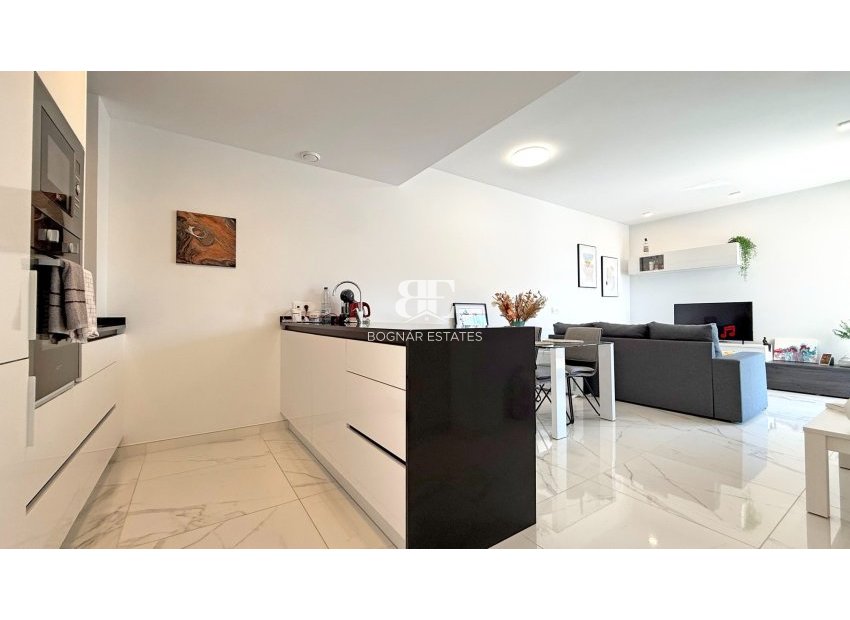 Herverkoop - apartment -
Orihuela Costa - Los Altos