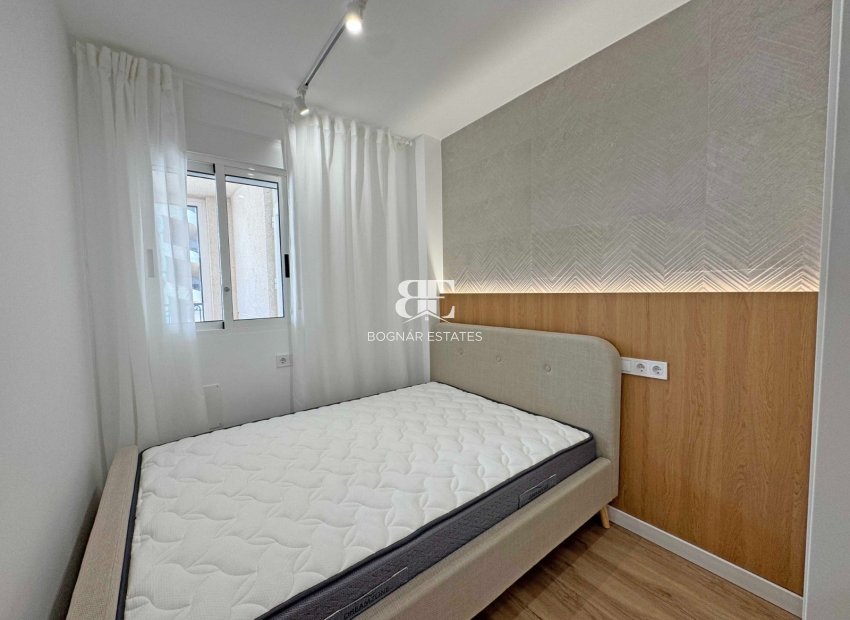 Herverkoop - apartment -
Orihuela Costa - Los Altos