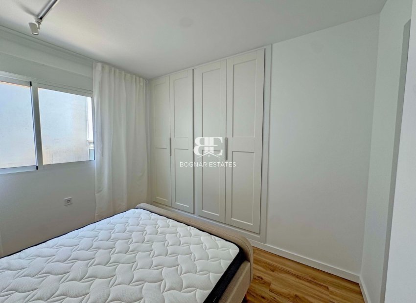 Herverkoop - apartment -
Orihuela Costa - Los Altos