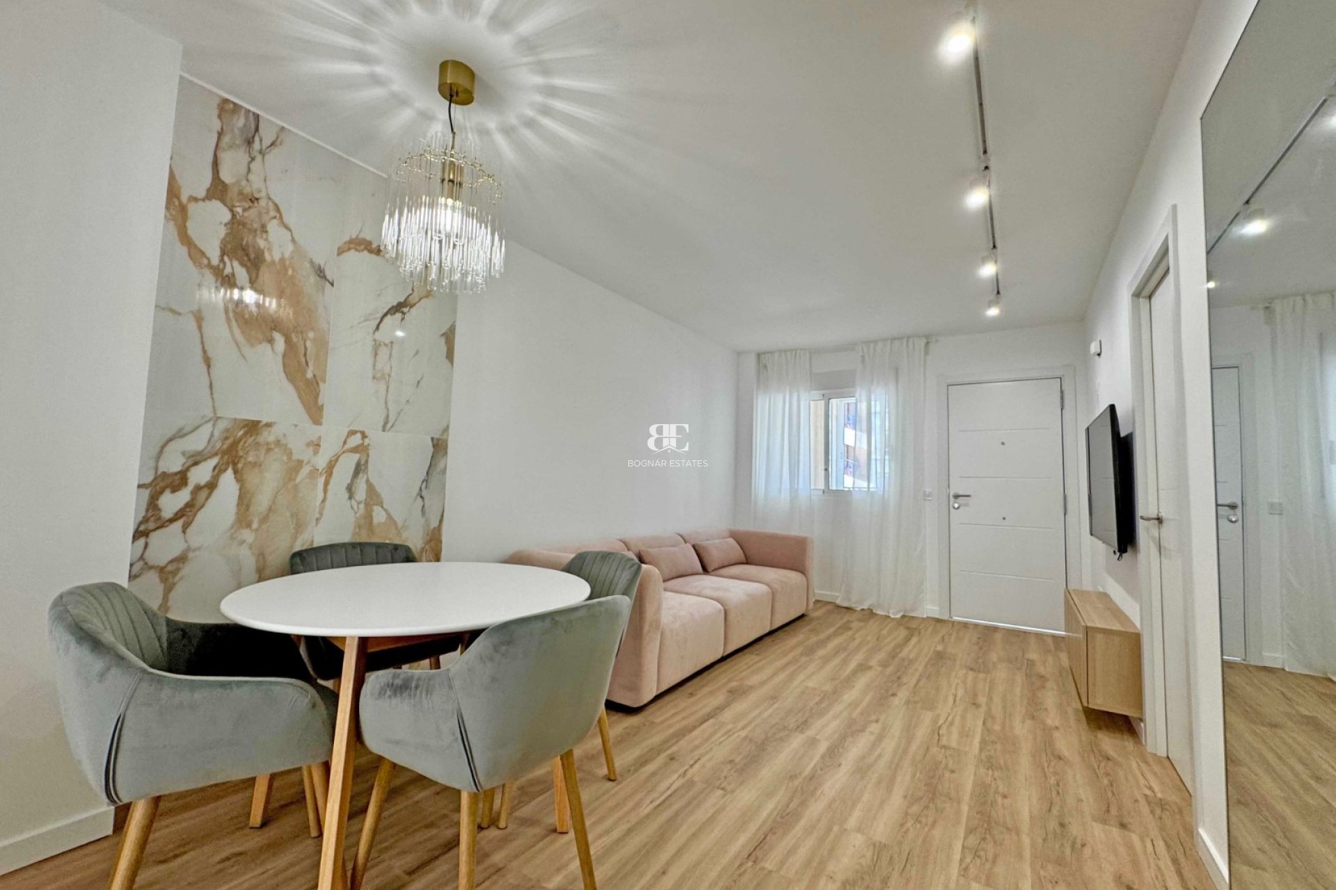 Herverkoop - apartment -
Orihuela Costa - Los Altos