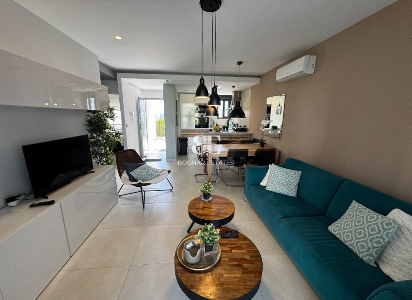 Herverkoop - apartment -
Orihuela Costa - Los Altos