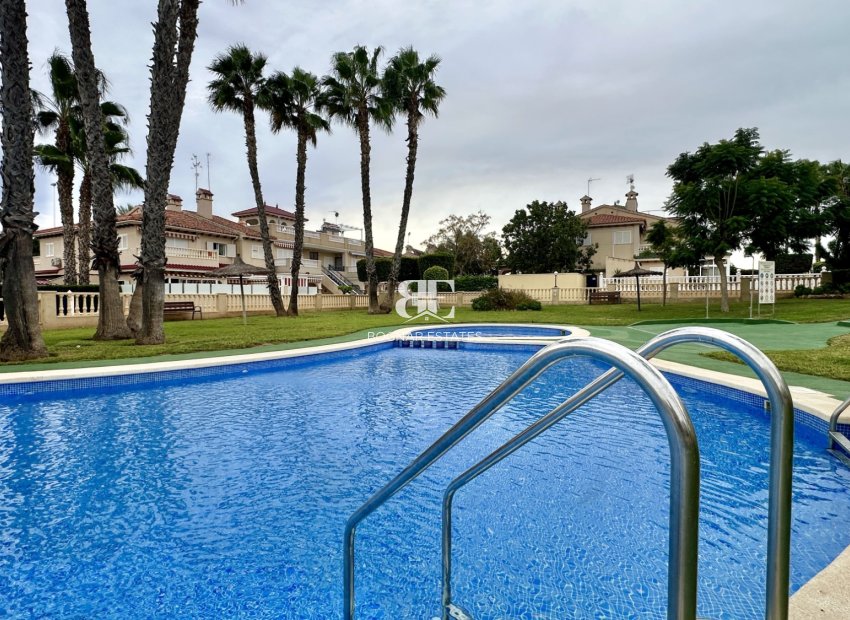 Herverkoop - apartment -
Orihuela Costa - Playa Flamenca