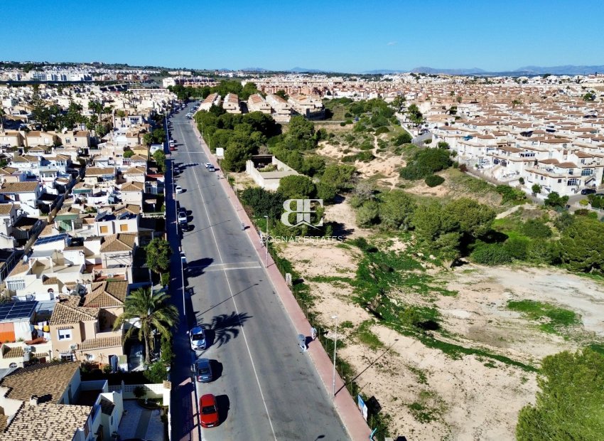 Herverkoop - apartment -
Orihuela Costa - Playa Flamenca