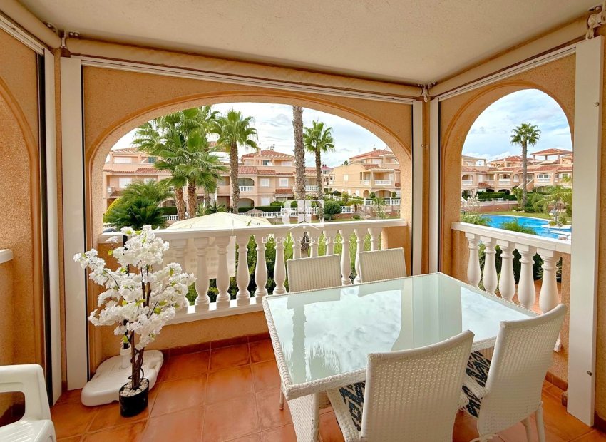 Herverkoop - apartment -
Orihuela Costa - Playa Flamenca