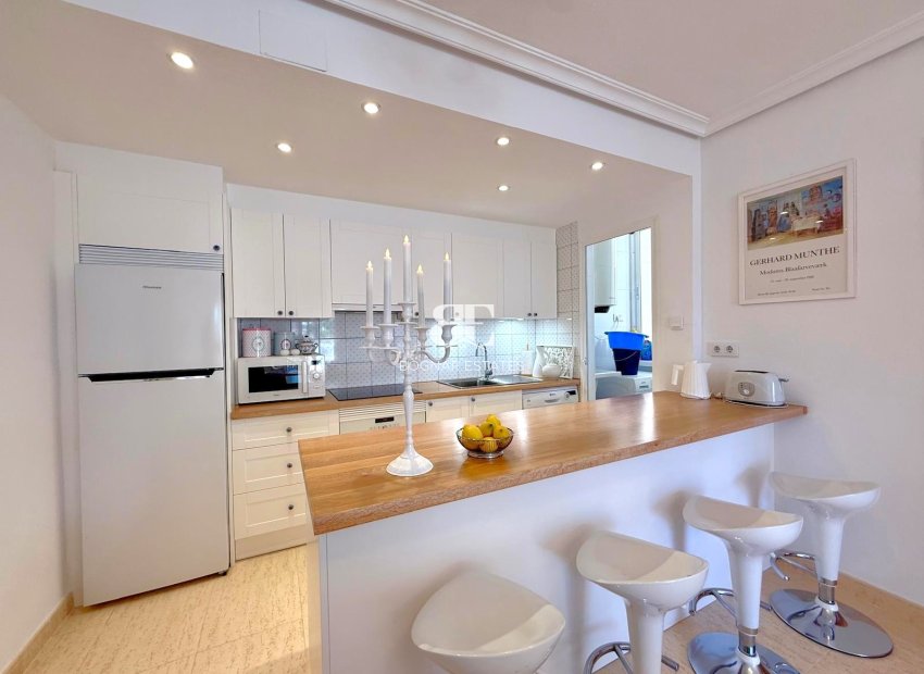 Herverkoop - apartment -
Orihuela Costa - Playa Flamenca