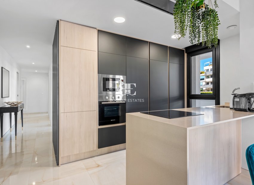 Herverkoop - apartment -
Orihuela Costa - Playa Flamenca