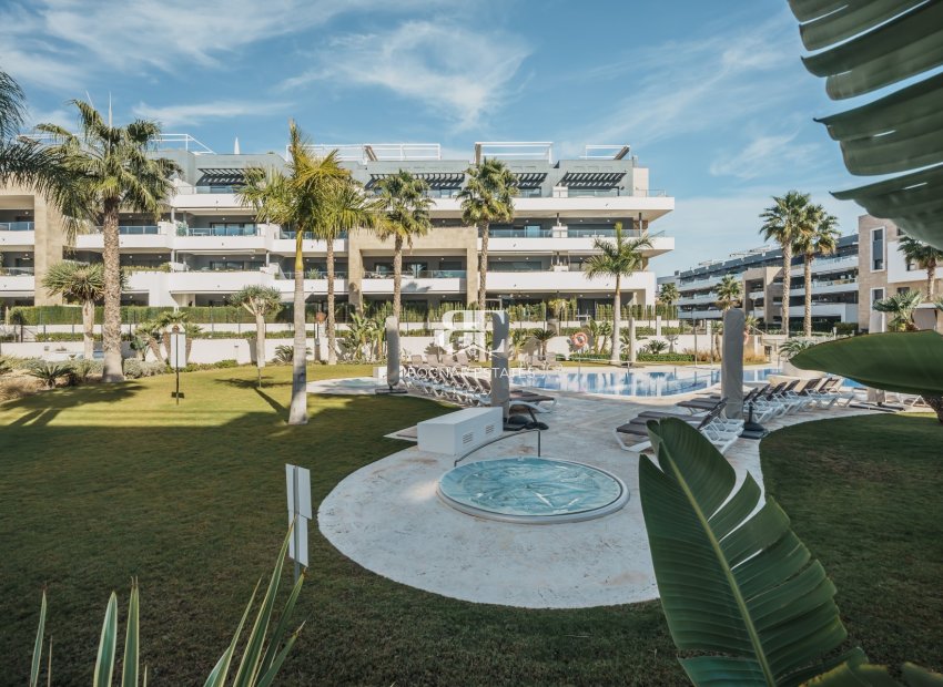 Herverkoop - apartment -
Orihuela Costa - Playa Flamenca
