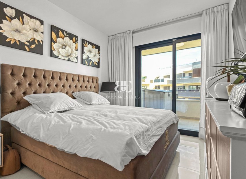 Herverkoop - apartment -
Orihuela Costa - Playa Flamenca