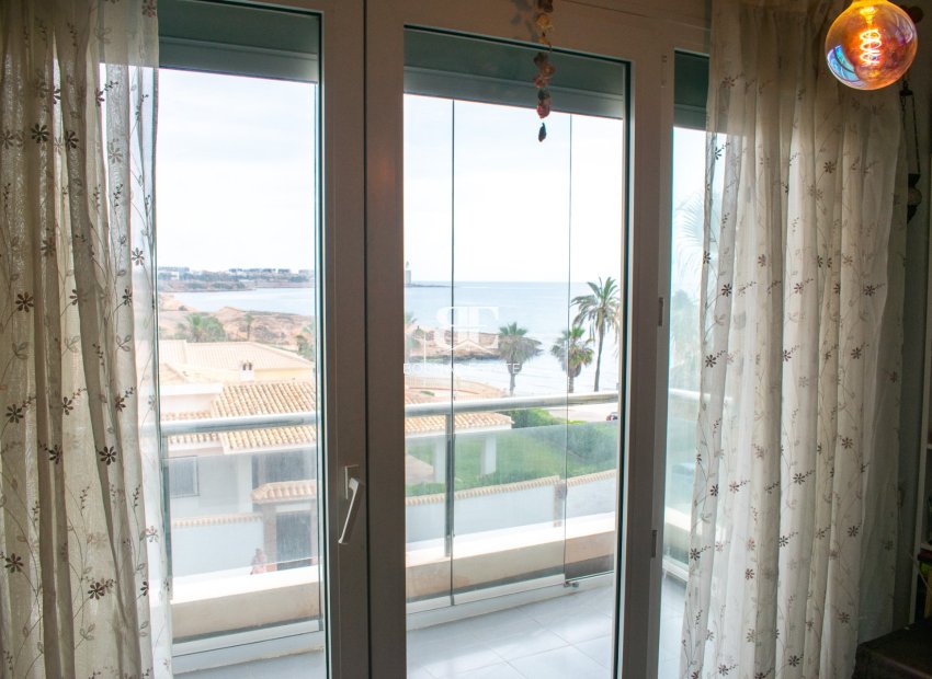 Herverkoop - apartment -
Orihuela Costa - Playa Flamenca