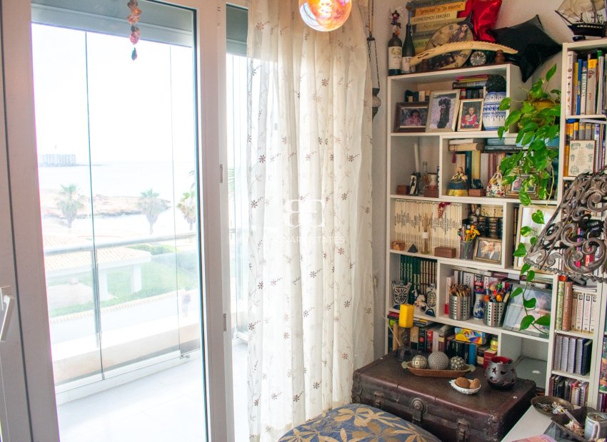 Herverkoop - apartment -
Orihuela Costa - Playa Flamenca
