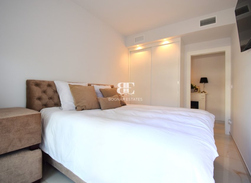 Herverkoop - apartment -
Orihuela Costa - Playa Flamenca