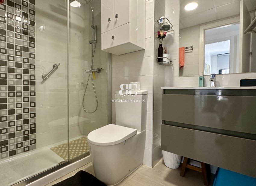 Herverkoop - apartment -
Orihuela Costa - Punta Prima