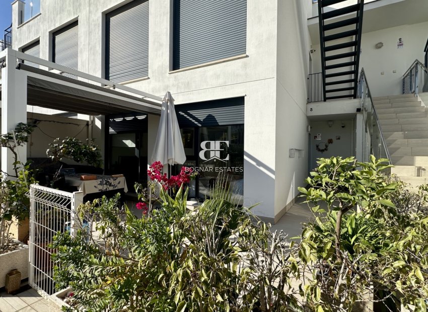 Herverkoop - apartment -
Orihuela Costa - Punta Prima