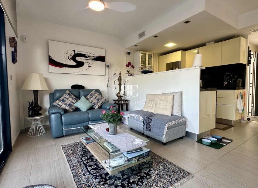 Herverkoop - apartment -
Orihuela Costa - Punta Prima