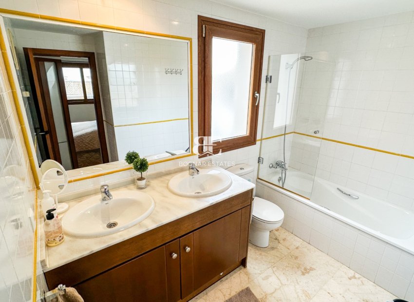 Herverkoop - apartment -
Orihuela Costa - Punta Prima