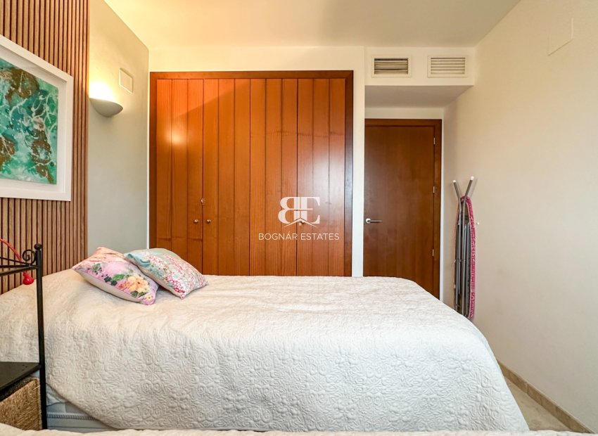 Herverkoop - apartment -
Orihuela Costa - Punta Prima