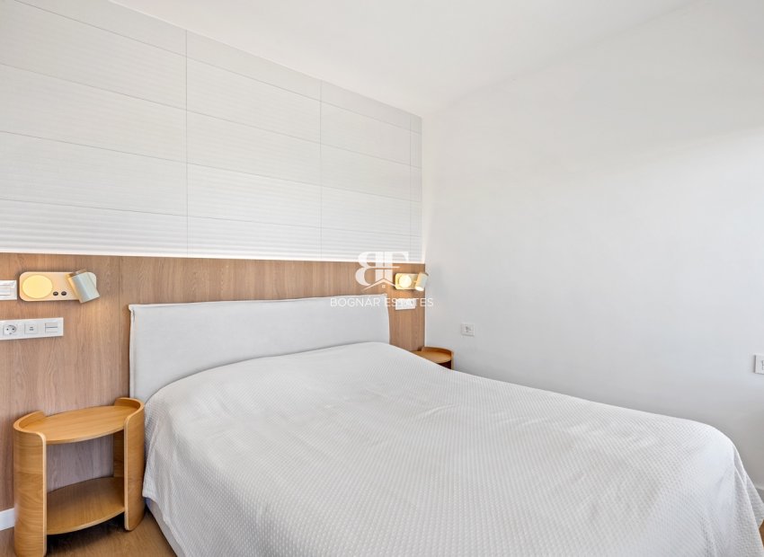 Herverkoop - apartment -
Orihuela Costa - Punta Prima