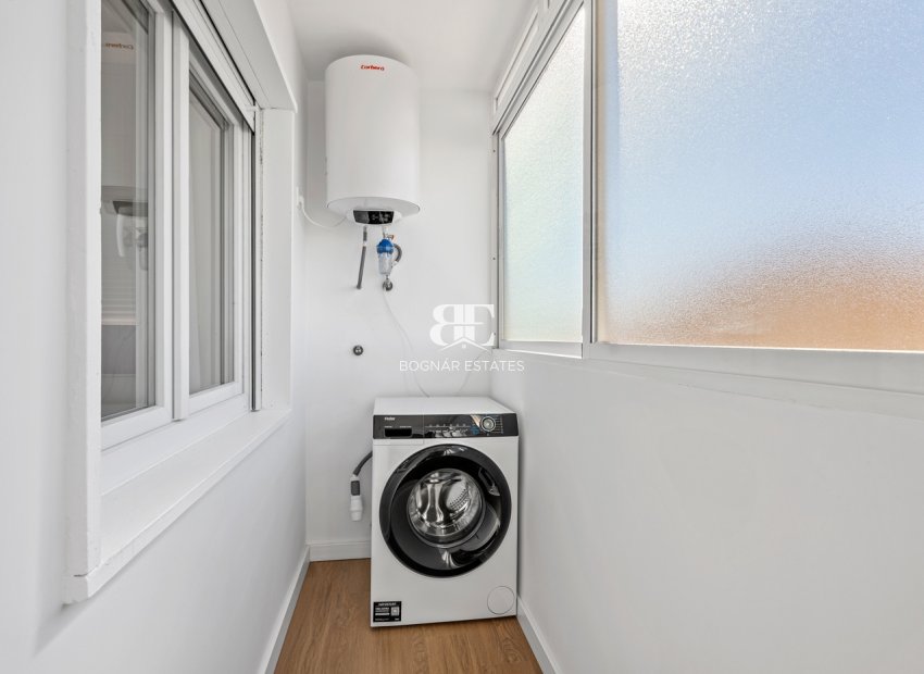 Herverkoop - apartment -
Orihuela Costa - Punta Prima