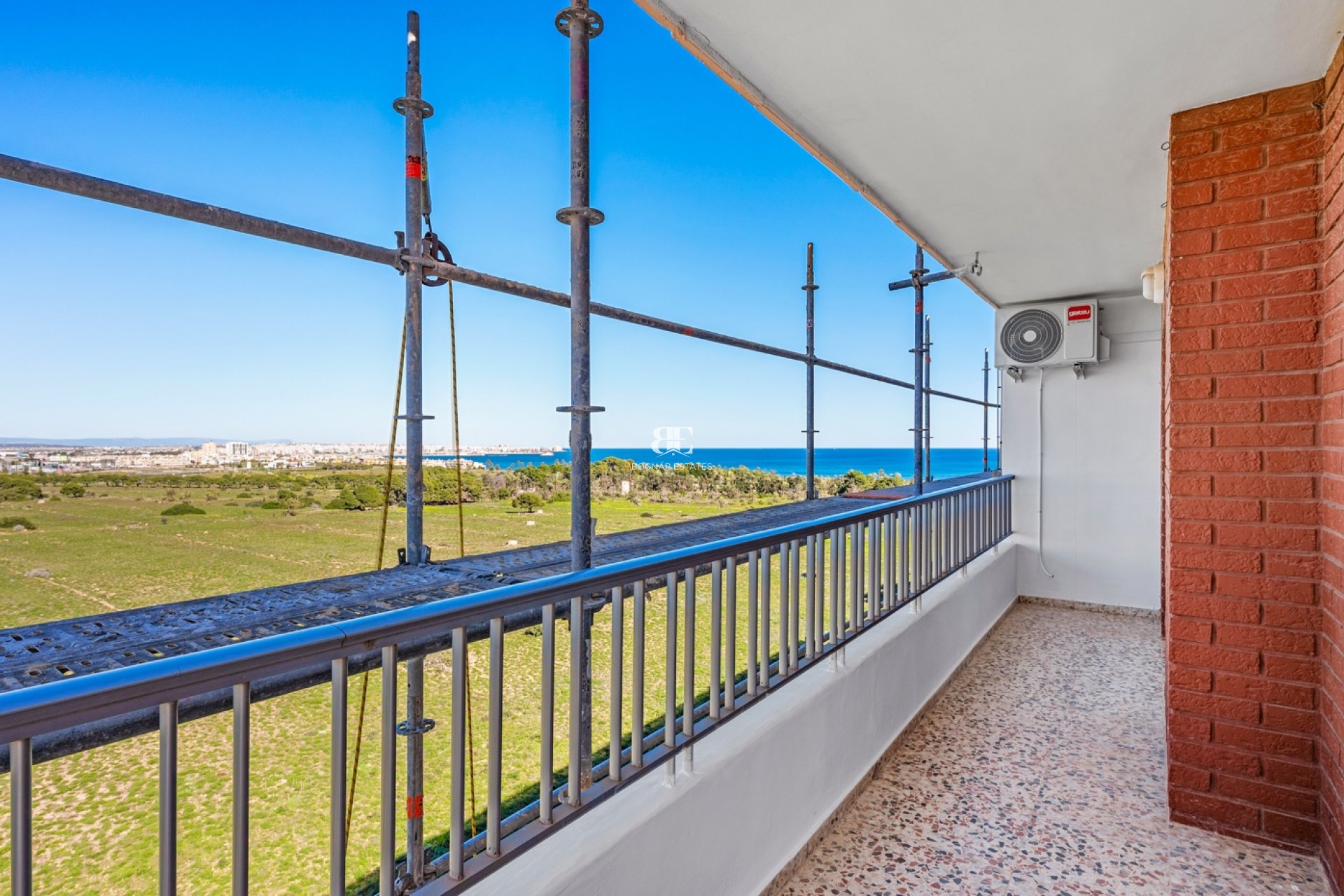 Herverkoop - apartment -
Orihuela Costa - Punta Prima