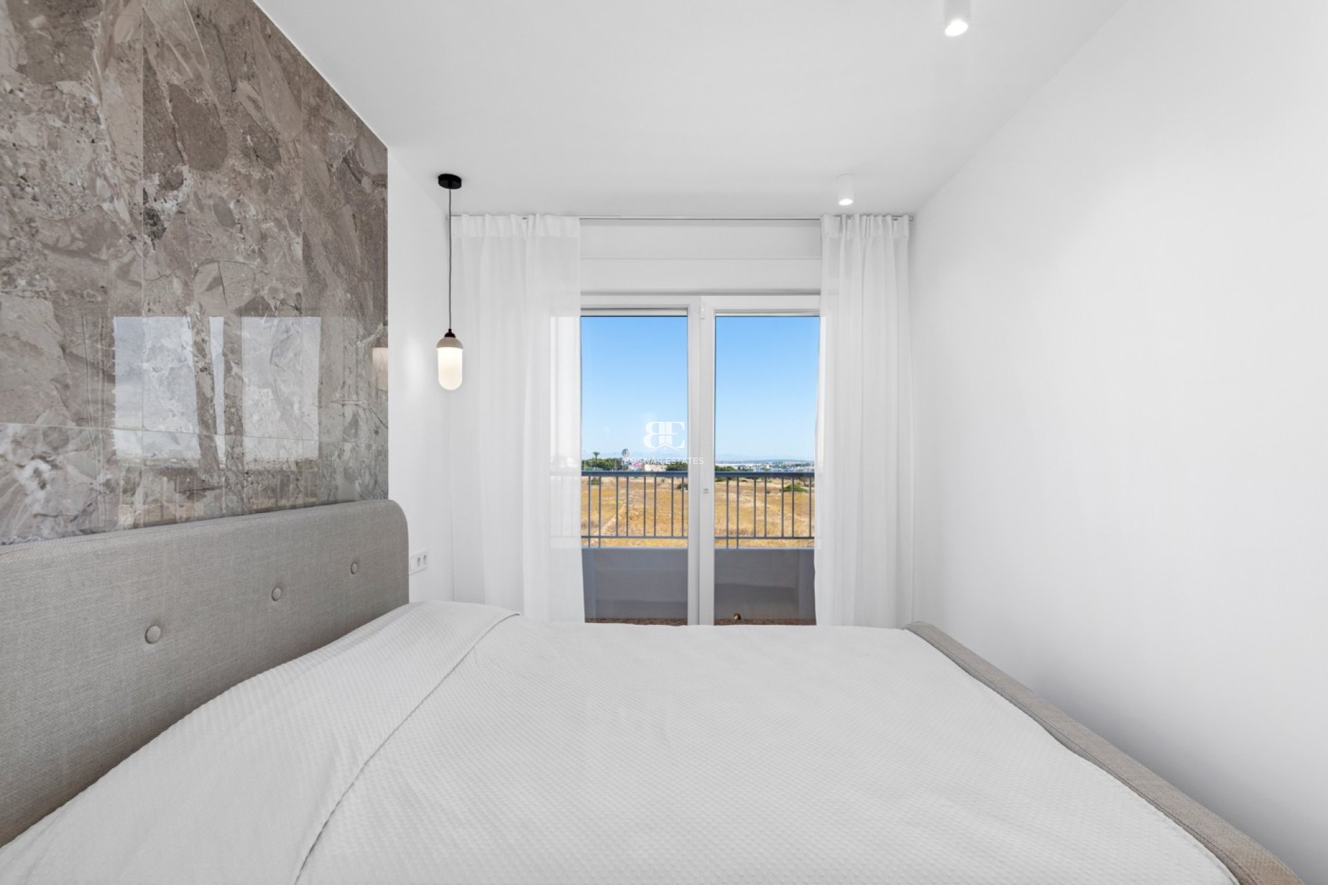 Herverkoop - apartment -
Orihuela Costa - Punta Prima