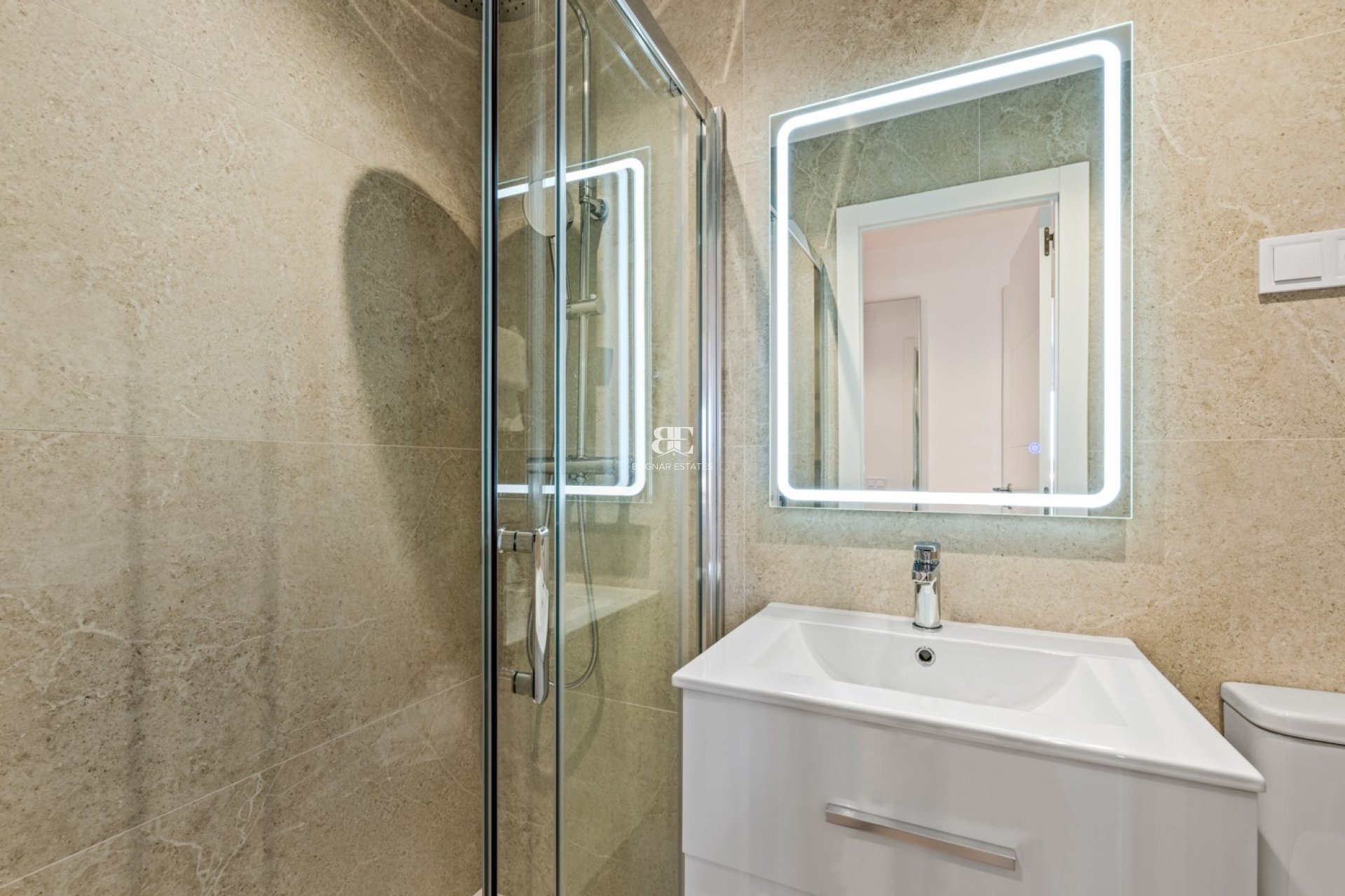 Herverkoop - apartment -
Orihuela Costa - Punta Prima