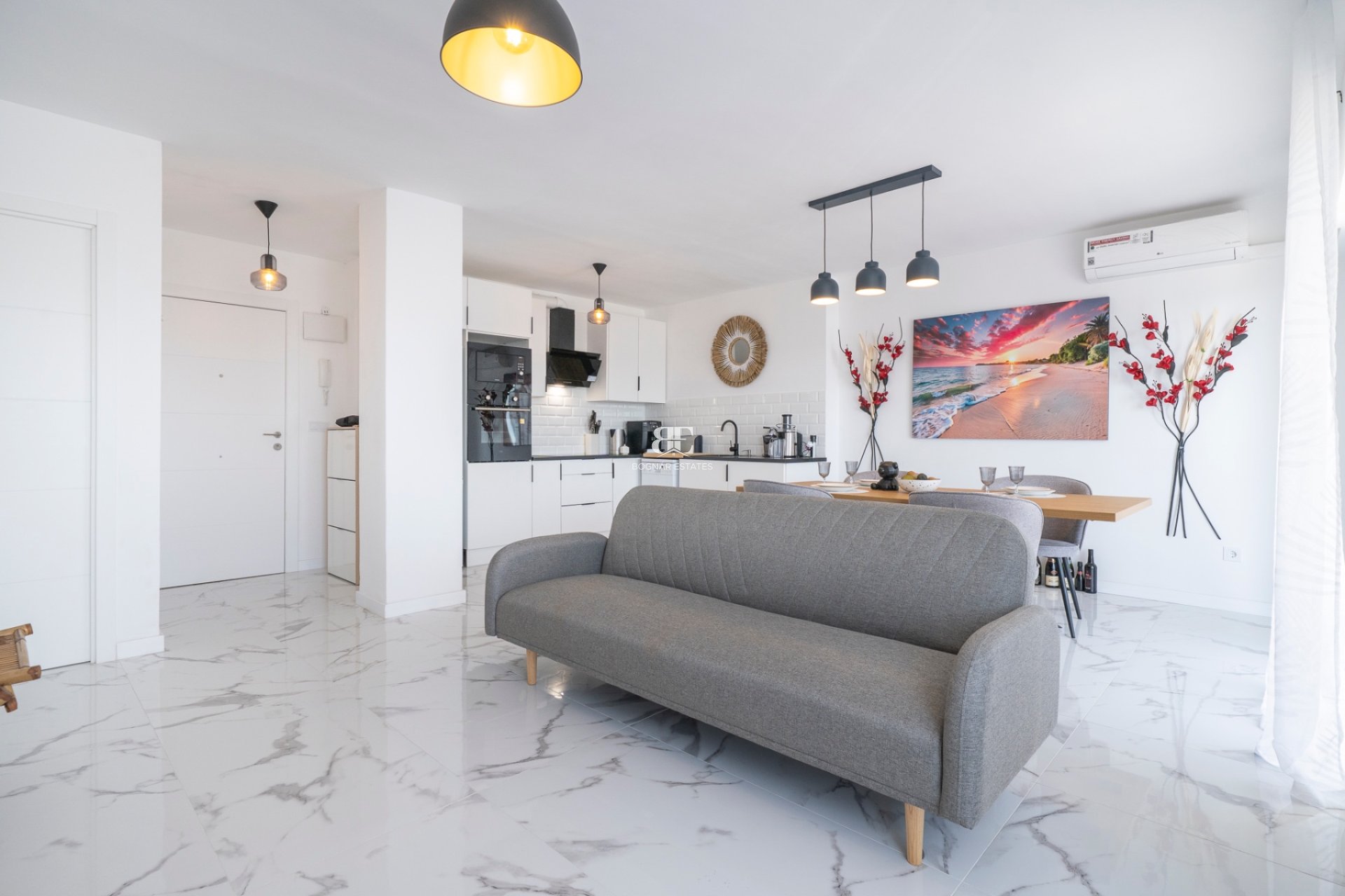 Herverkoop - apartment -
Orihuela Costa - Punta Prima