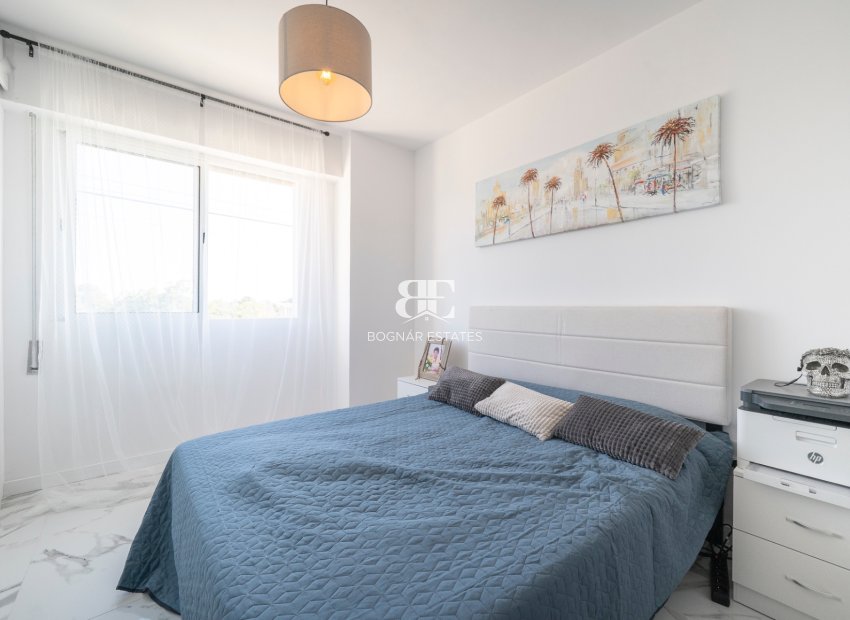 Herverkoop - apartment -
Orihuela Costa - Punta Prima
