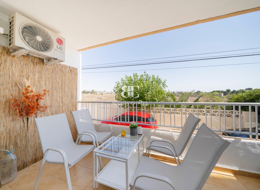 Herverkoop - apartment -
Orihuela Costa - Punta Prima