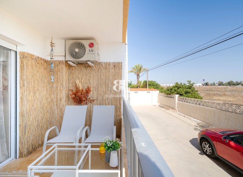 Herverkoop - apartment -
Orihuela Costa - Punta Prima