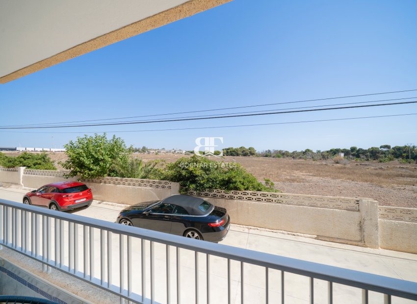 Herverkoop - apartment -
Orihuela Costa - Punta Prima