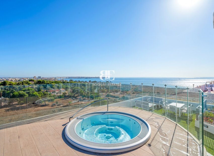Herverkoop - apartment -
Orihuela Costa - Punta Prima