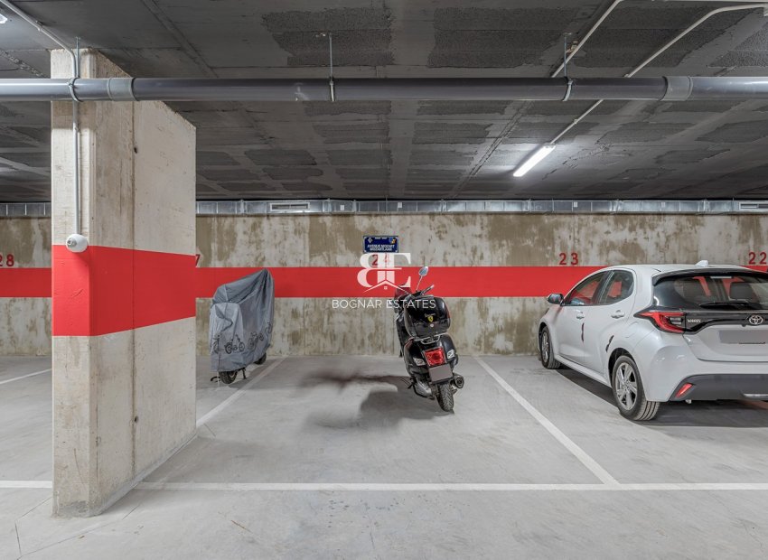 Herverkoop - apartment -
Orihuela Costa - Punta Prima