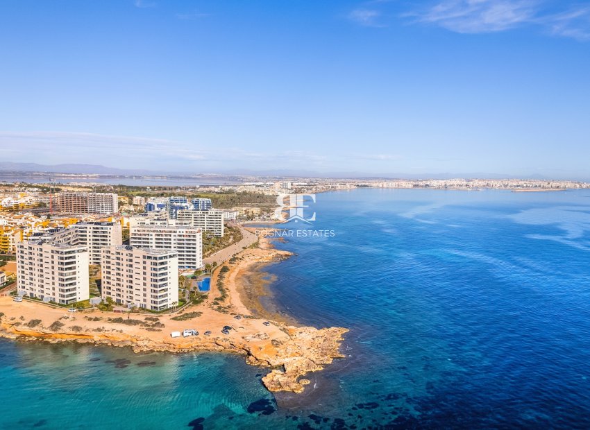Herverkoop - apartment -
Orihuela Costa - Punta Prima