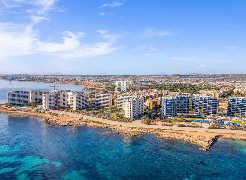 Herverkoop - apartment -
Orihuela Costa - Punta Prima