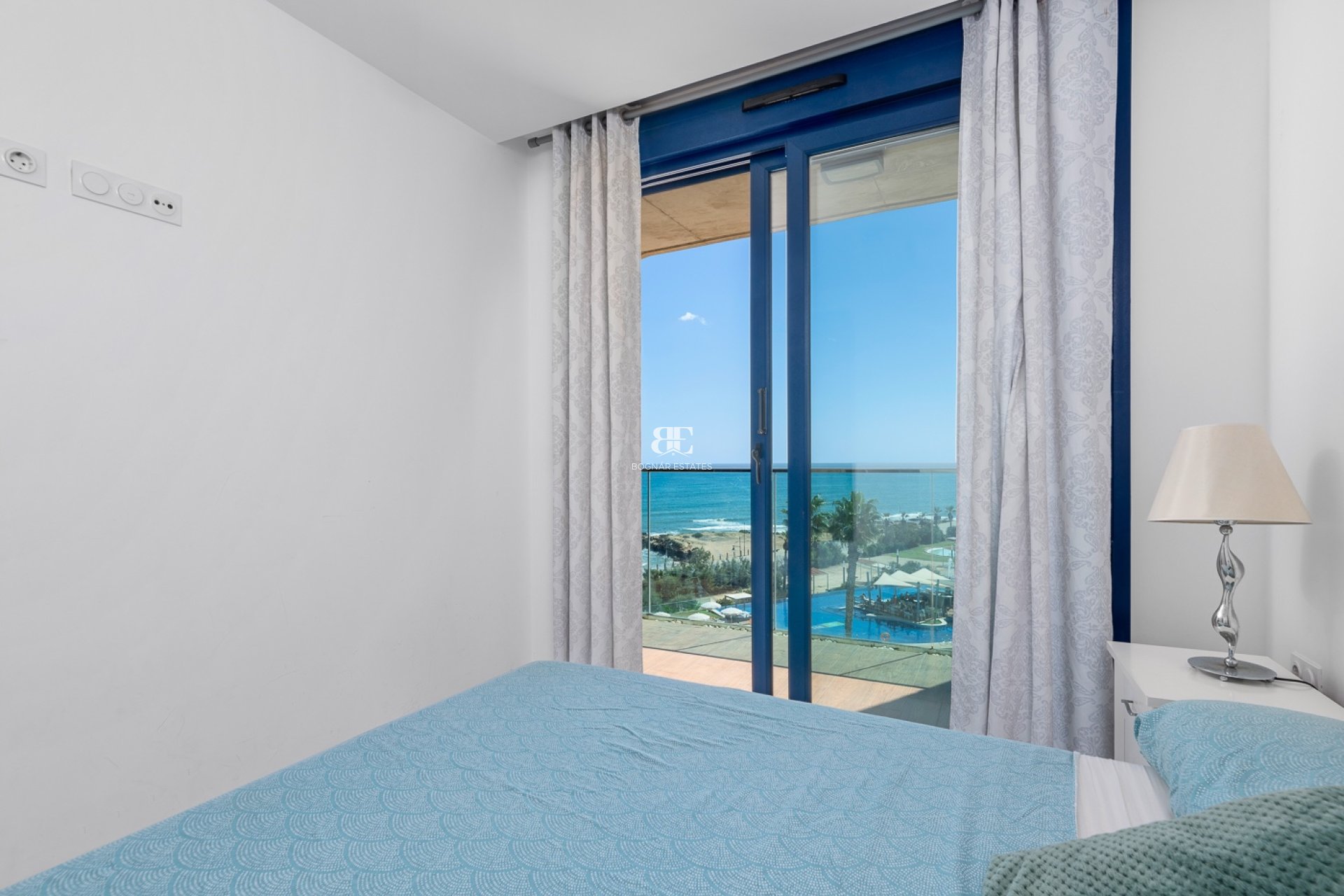 Herverkoop - apartment -
Orihuela Costa - Punta Prima
