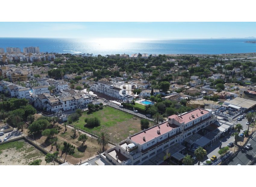 Herverkoop - apartment -
Orihuela Costa - Punta Prima