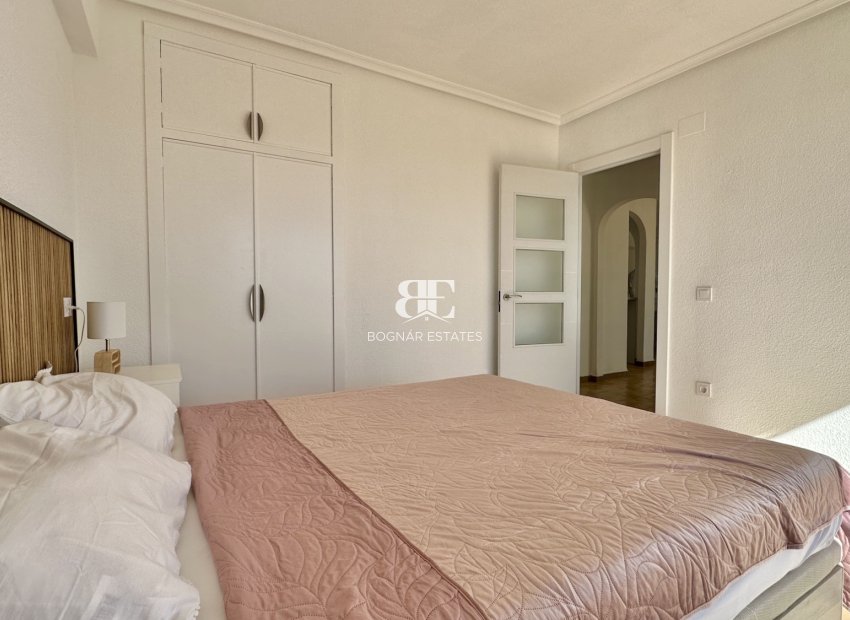 Herverkoop - apartment -
Orihuela Costa - Punta Prima