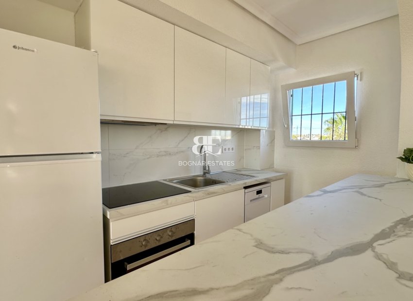 Herverkoop - apartment -
Orihuela Costa - Punta Prima