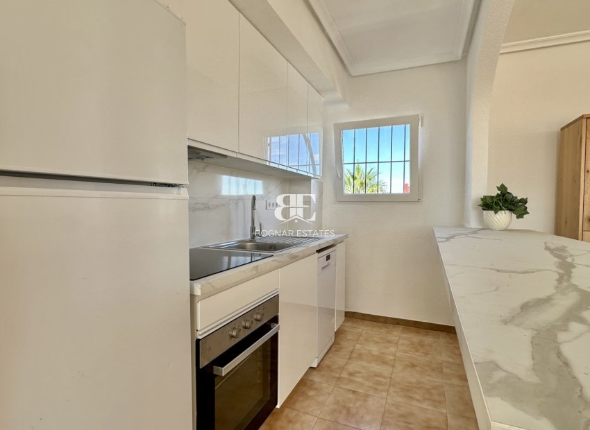 Herverkoop - apartment -
Orihuela Costa - Punta Prima