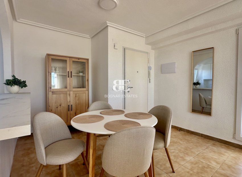 Herverkoop - apartment -
Orihuela Costa - Punta Prima