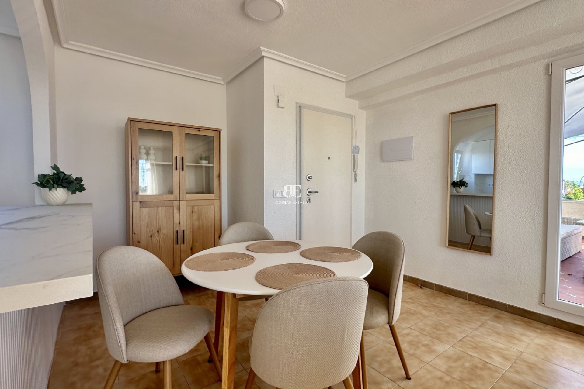 Herverkoop - apartment -
Orihuela Costa - Punta Prima
