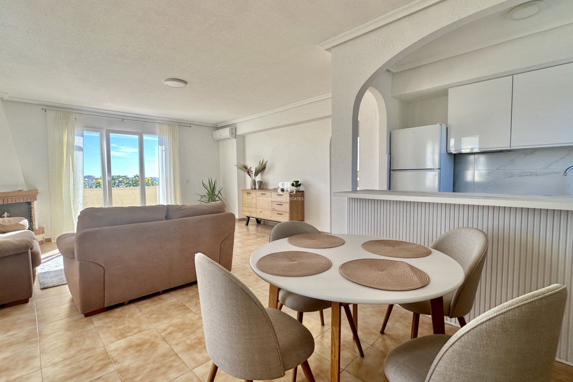 Herverkoop - apartment -
Orihuela Costa - Punta Prima