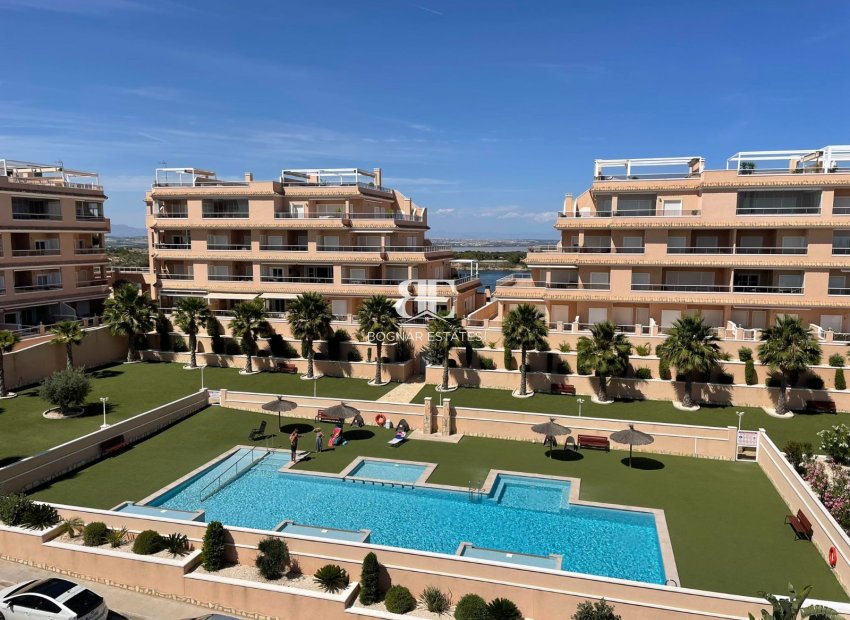 Herverkoop - apartment -
Orihuela Costa - Villamartín