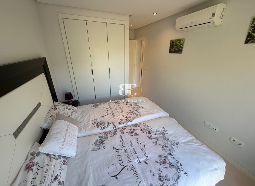 Herverkoop - apartment -
Orihuela Costa - Villamartín