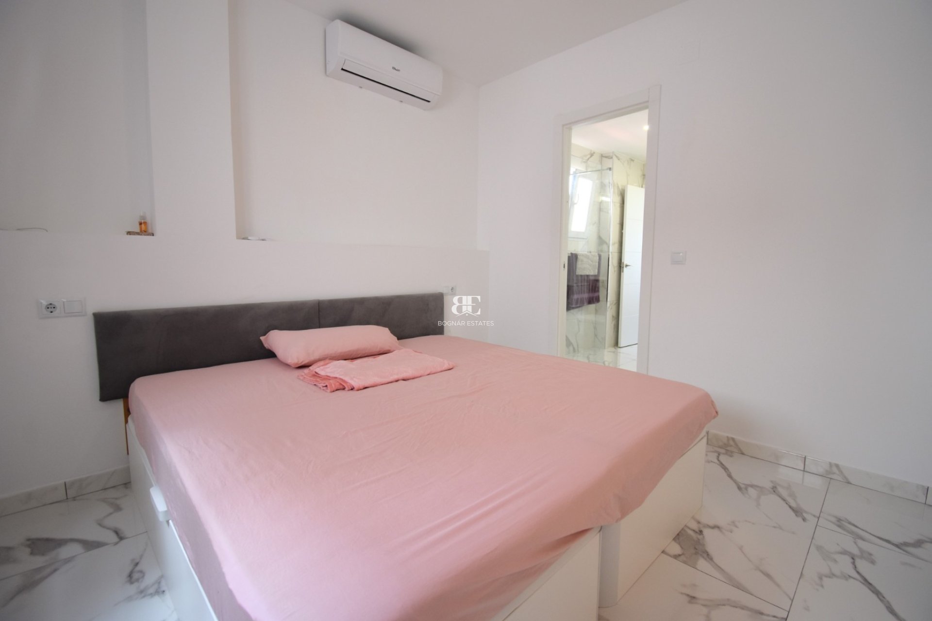Herverkoop - apartment -
Orihuela Costa - Villamartín