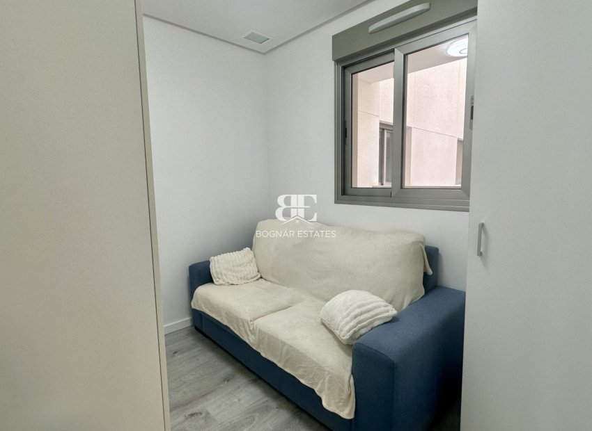 Herverkoop - apartment -
Orihuela Costa - Villamartín