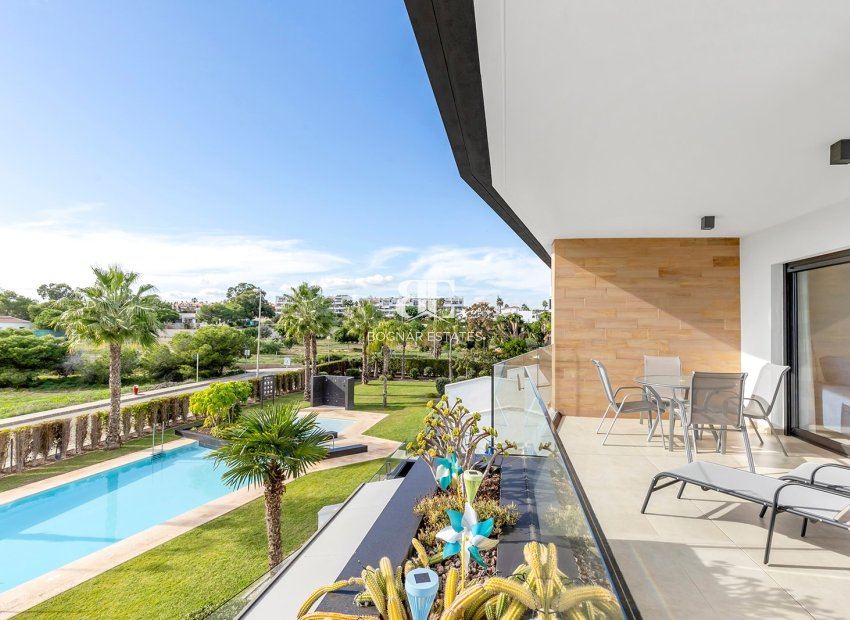 Herverkoop - apartment -
Orihuela Costa