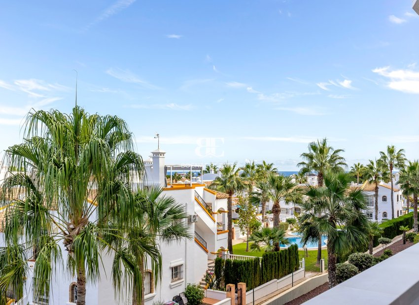 Herverkoop - apartment -
Orihuela Costa