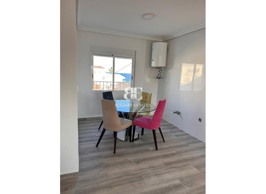 Herverkoop - apartment -
Pilar de la Horadada - Torre de la Horadada